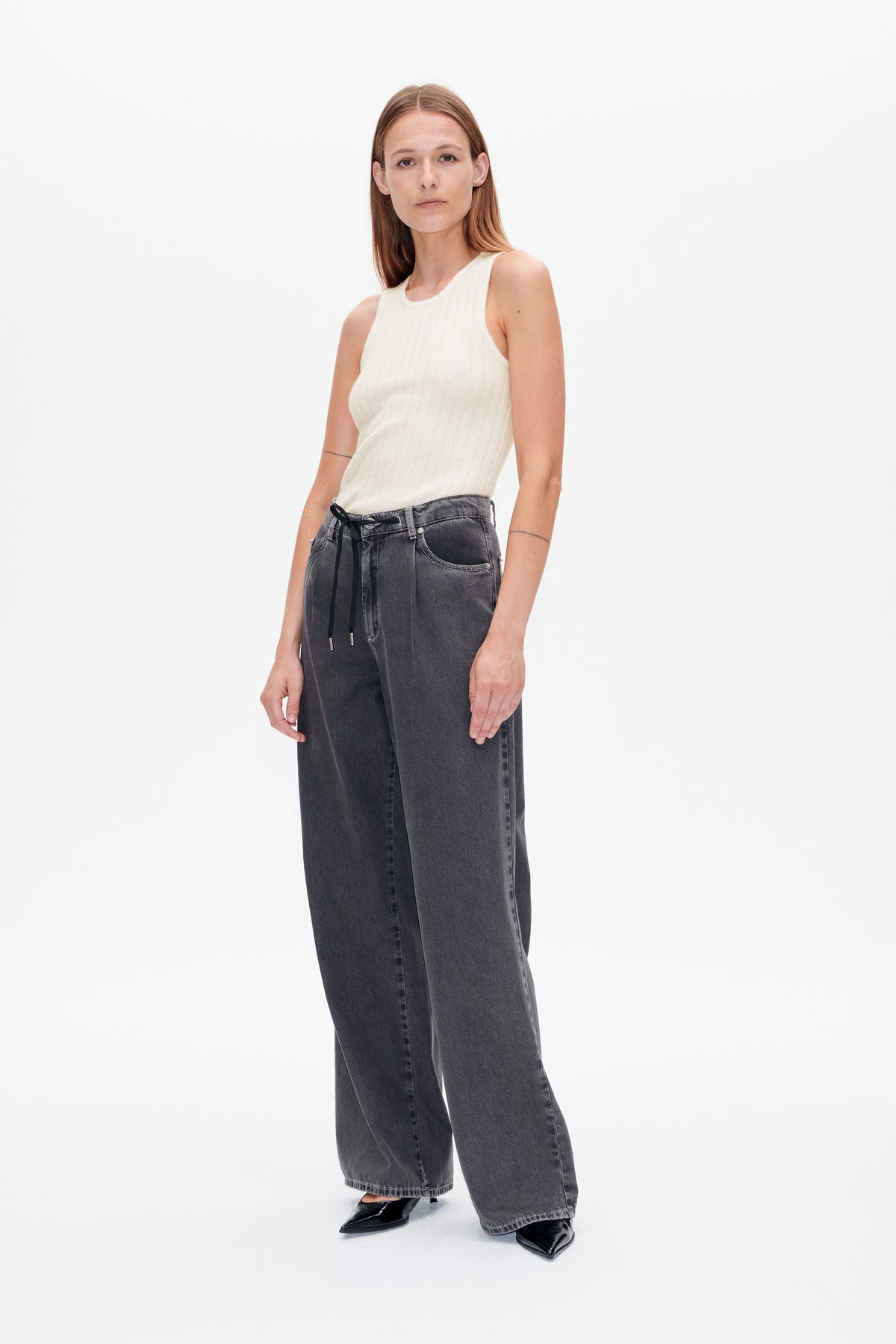 23927_9860_Lookfront.jpg mediabestand