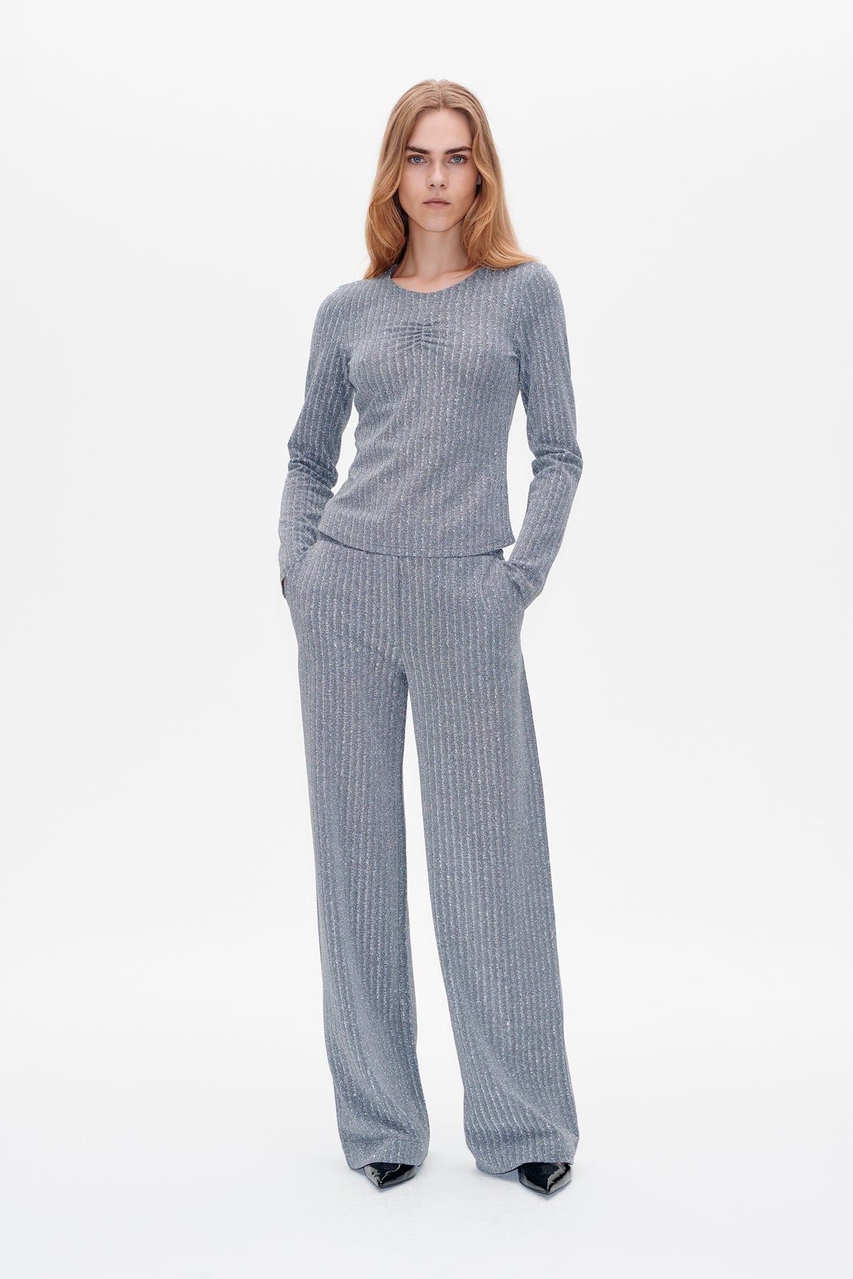 23974_5841_Lookfront.jpg mediabestand