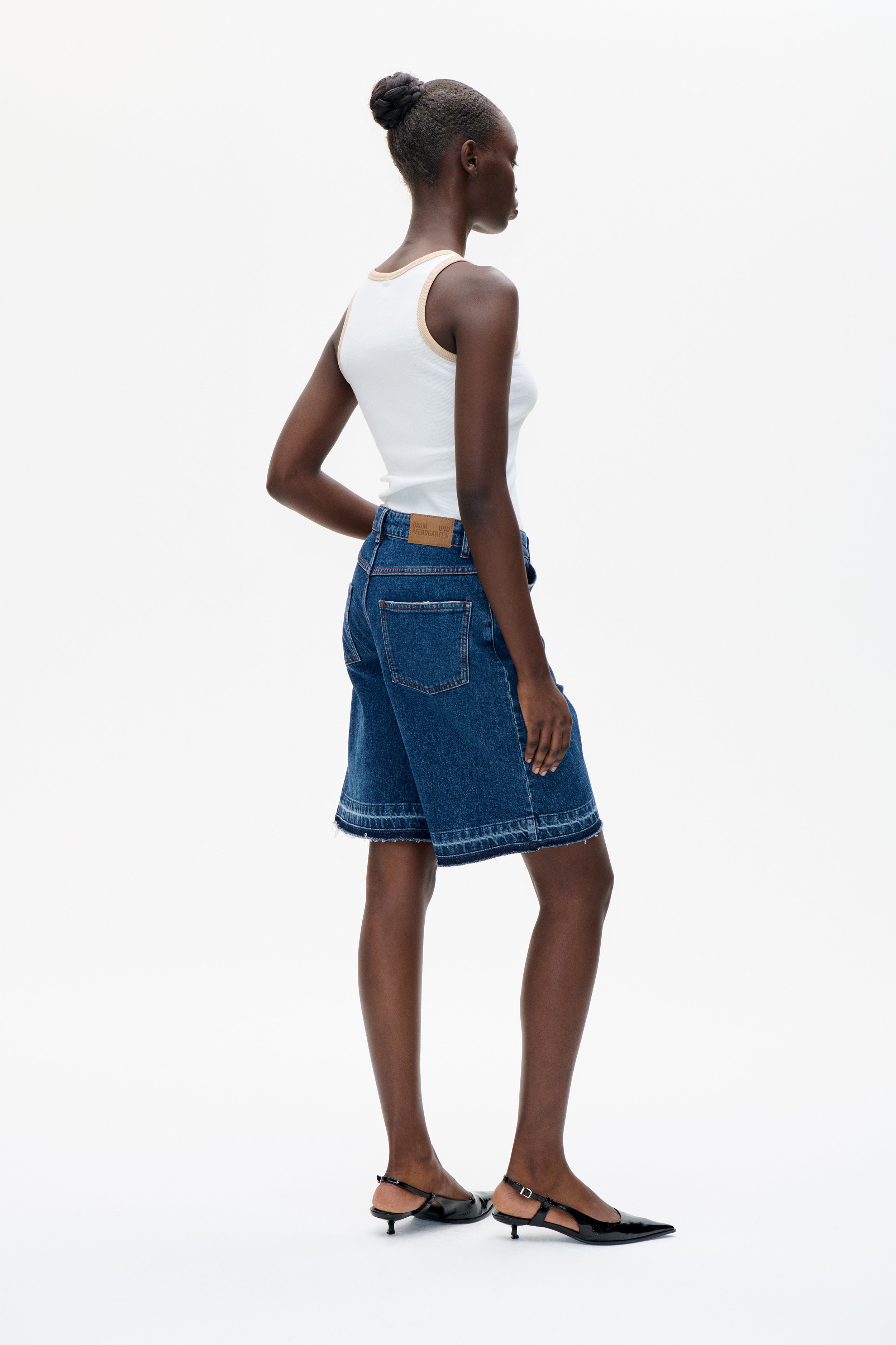 24256_1070_2.jpg media file