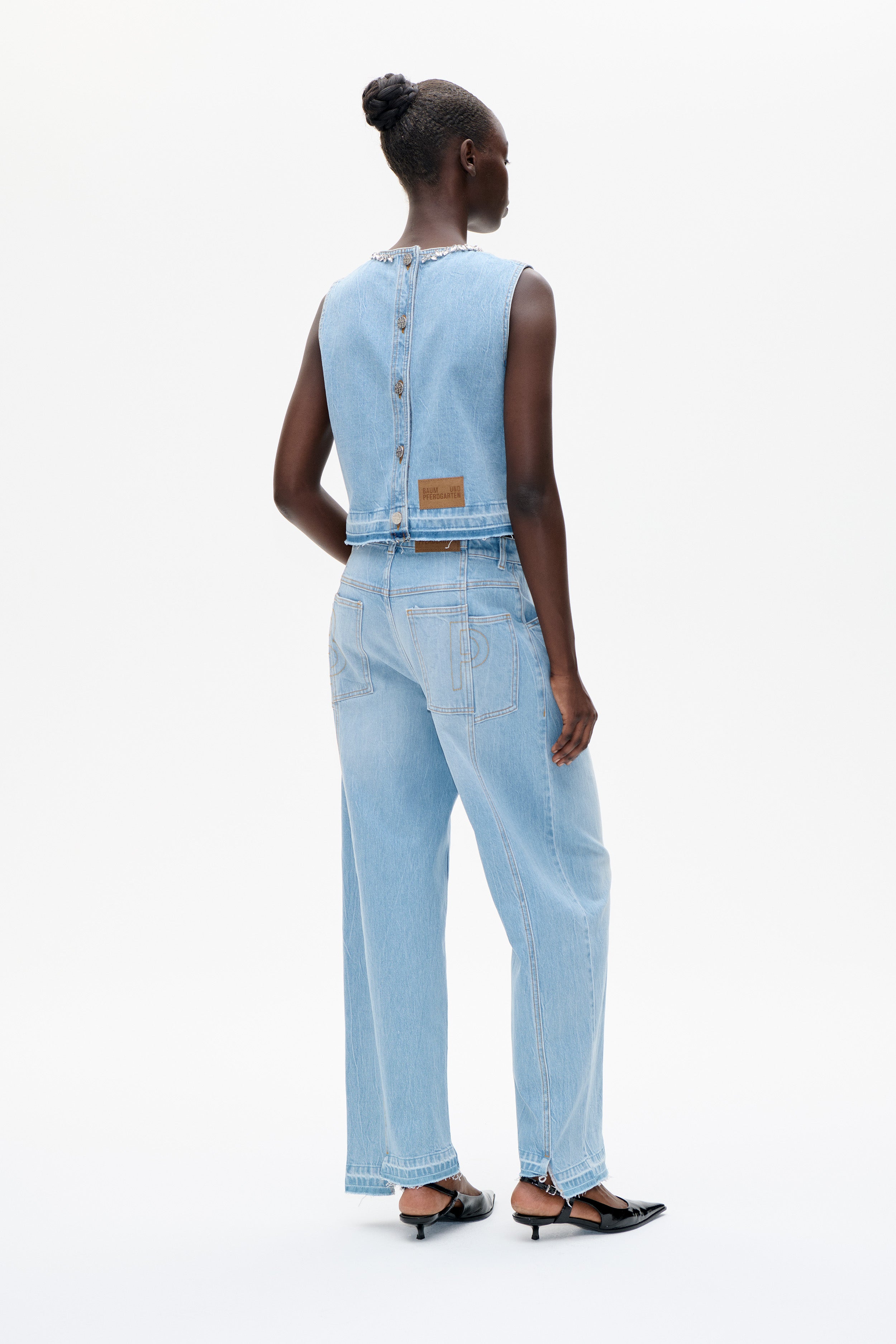 24330_7114_2.jpg media file