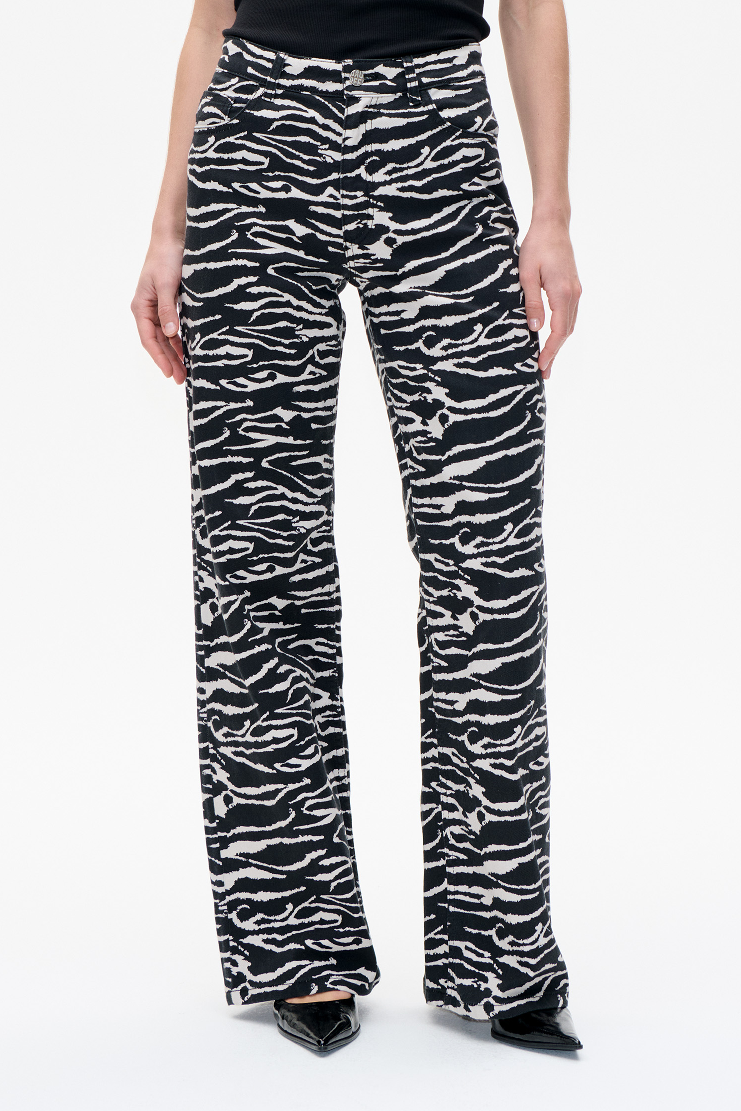 NICETTE | Black Whisper Zebra