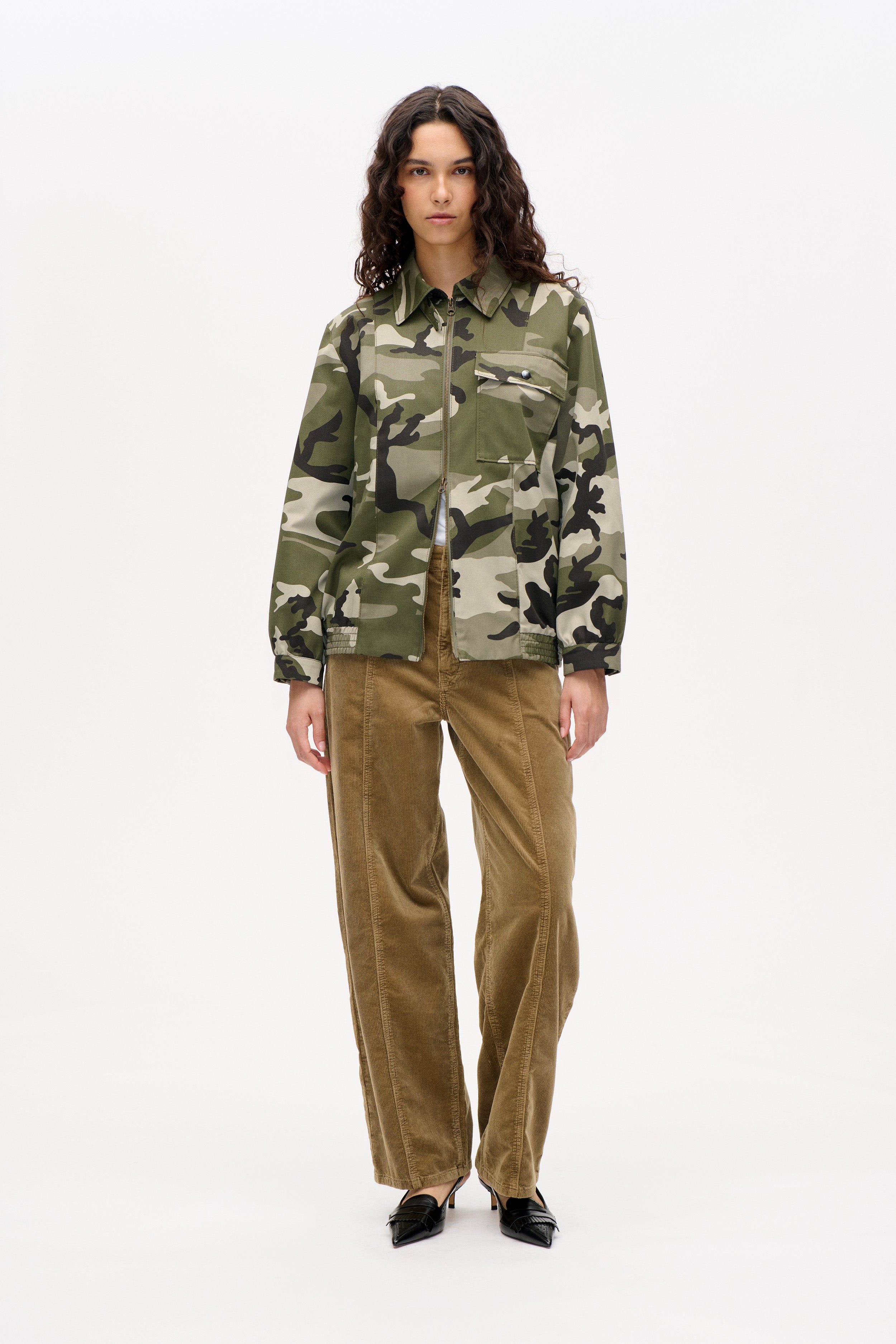 BELINE JACKET | Chameleon Green