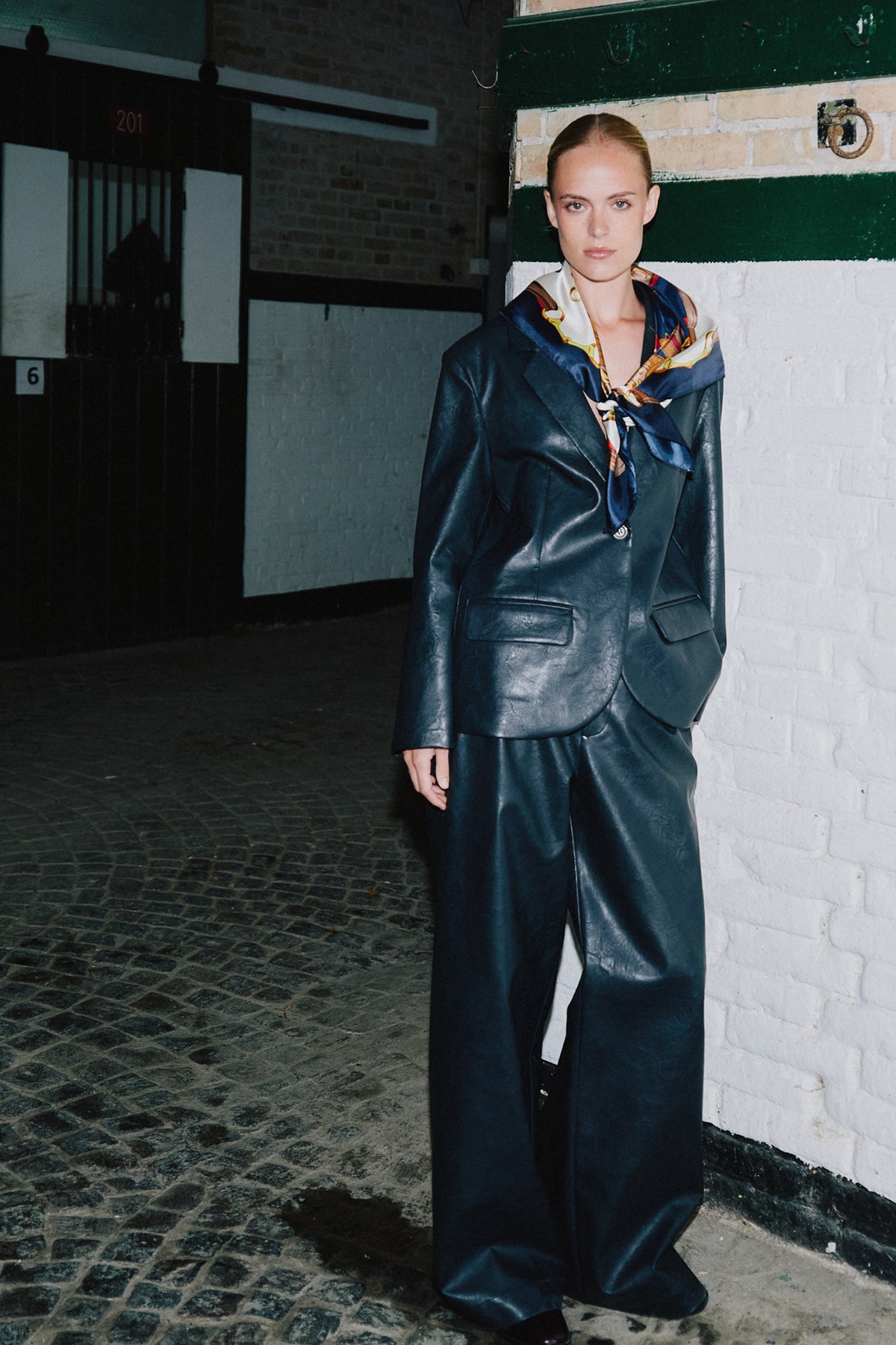 NAOMIE | Dark Navy