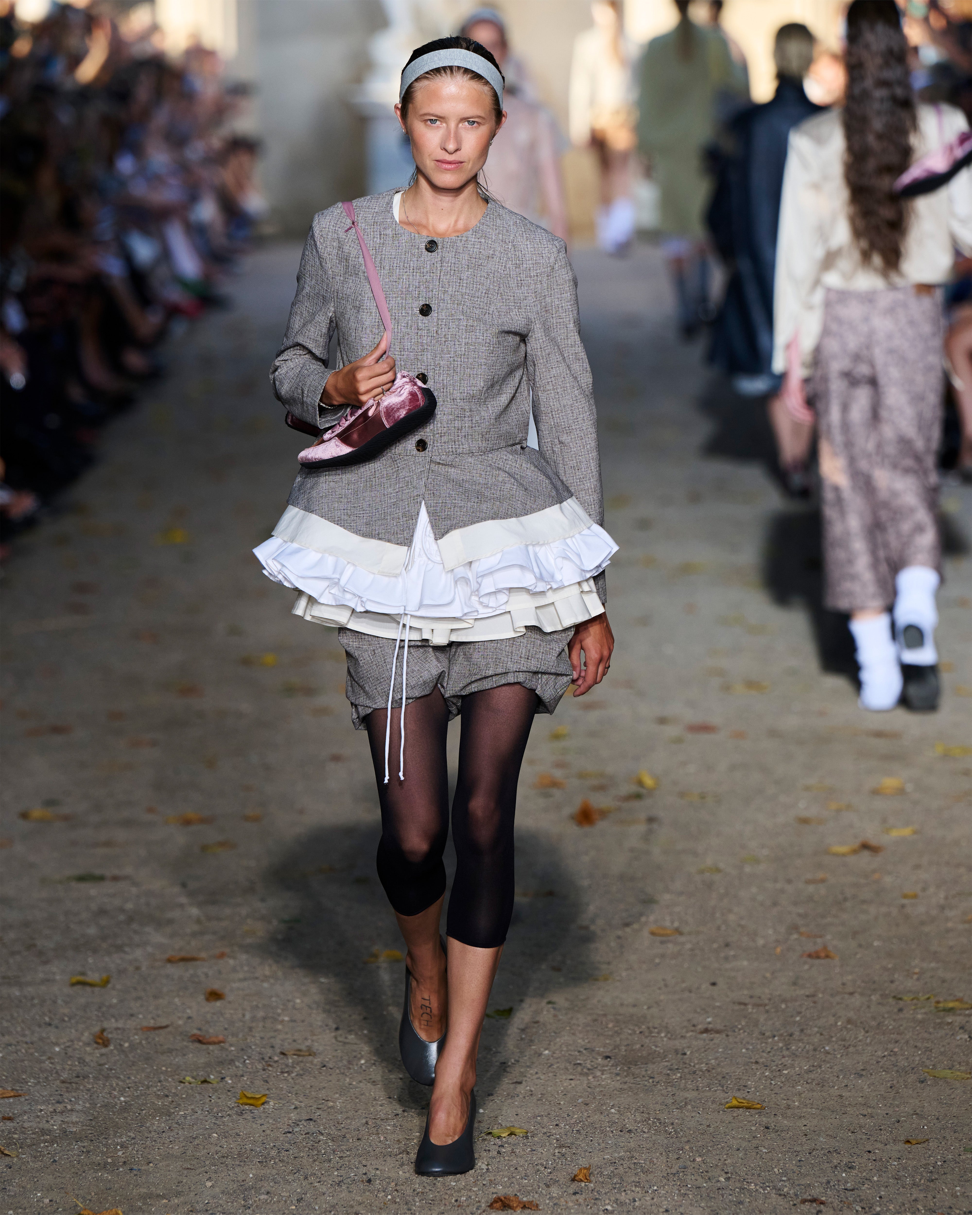 Runway | Baum und Pferdgarten