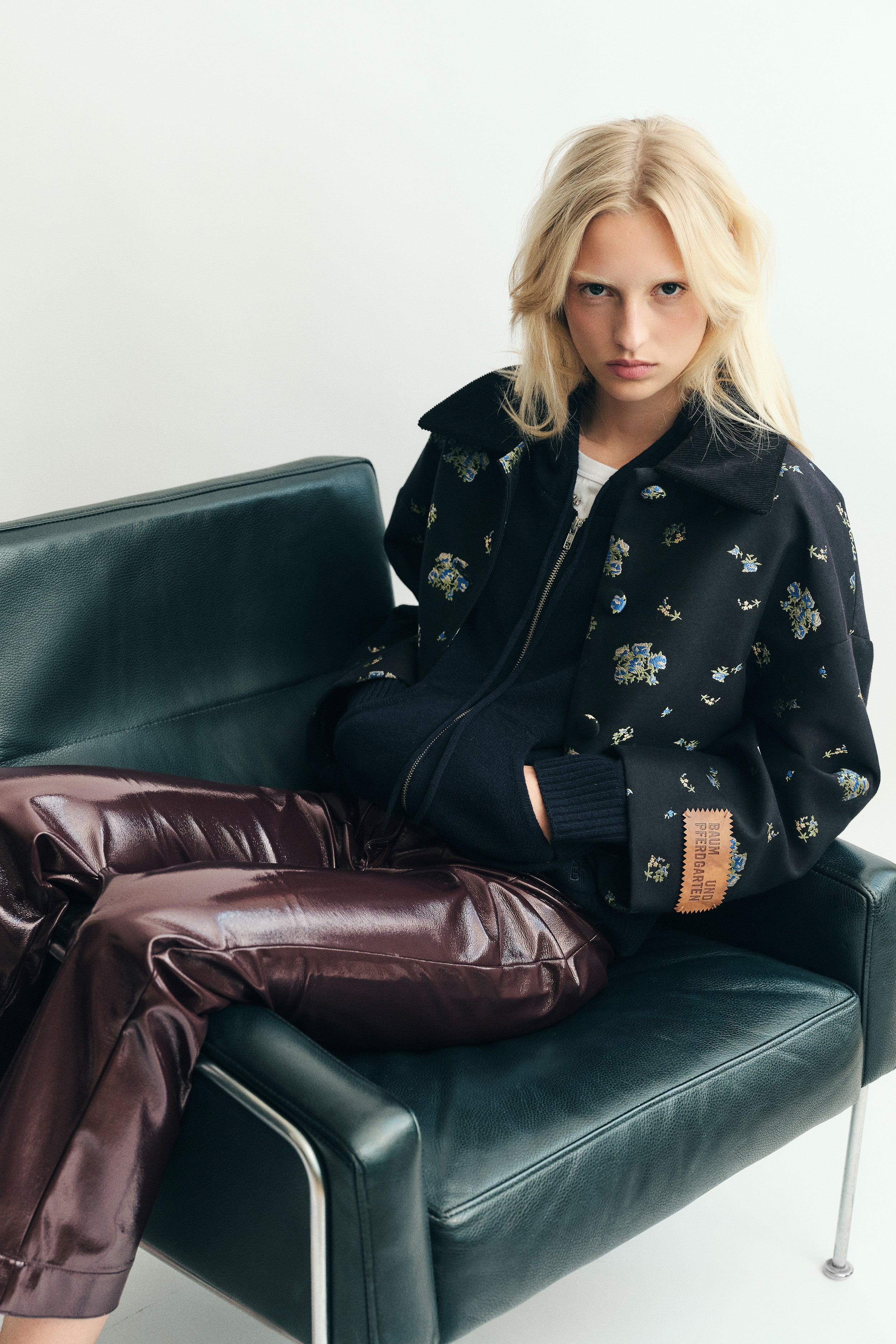 BAUM UND PFERDGARTEN 花柄ジャケット Shop BEBETH JACKET in Black Small Flower | Fast Delivery
