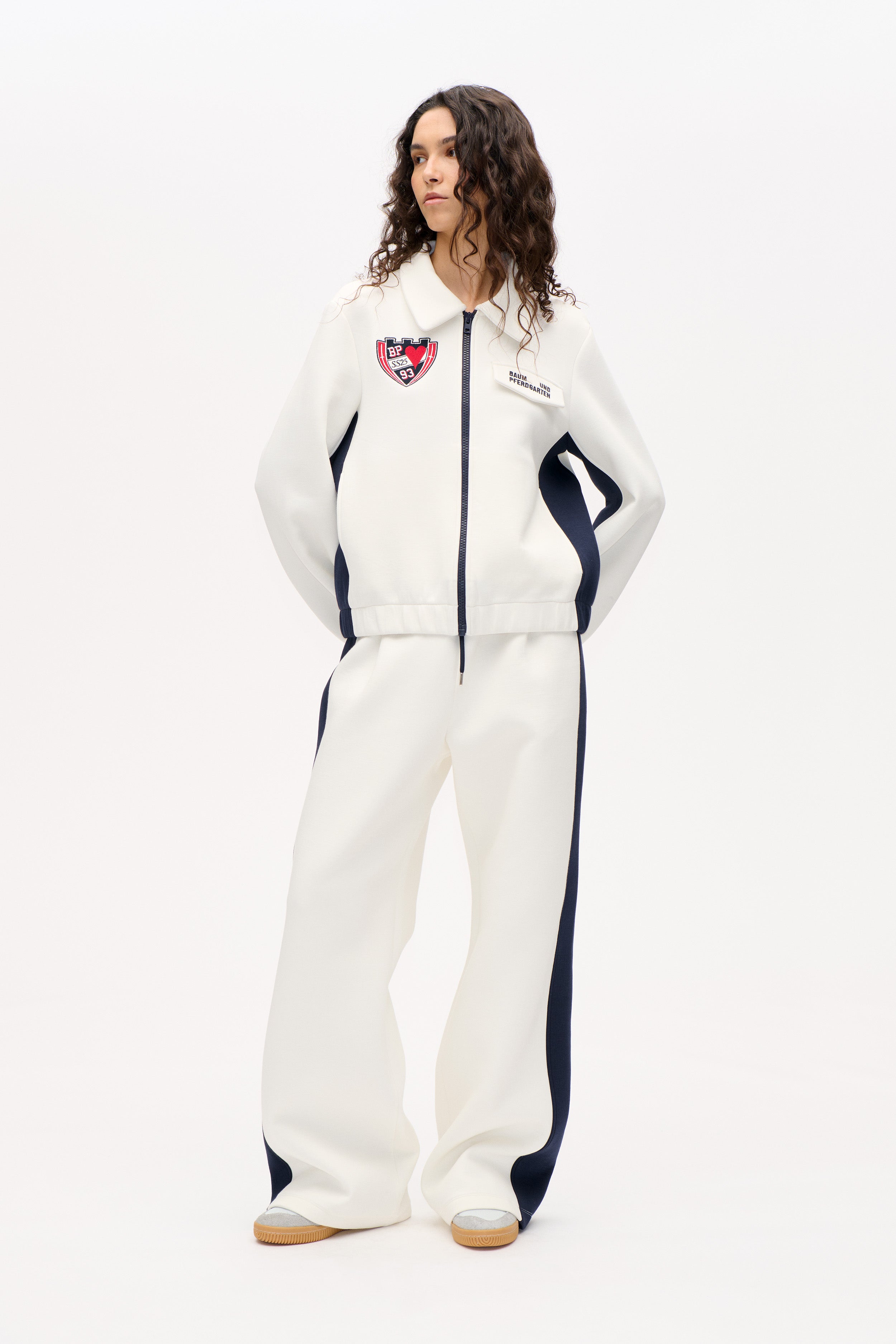 24677_1069_1.jpg media file