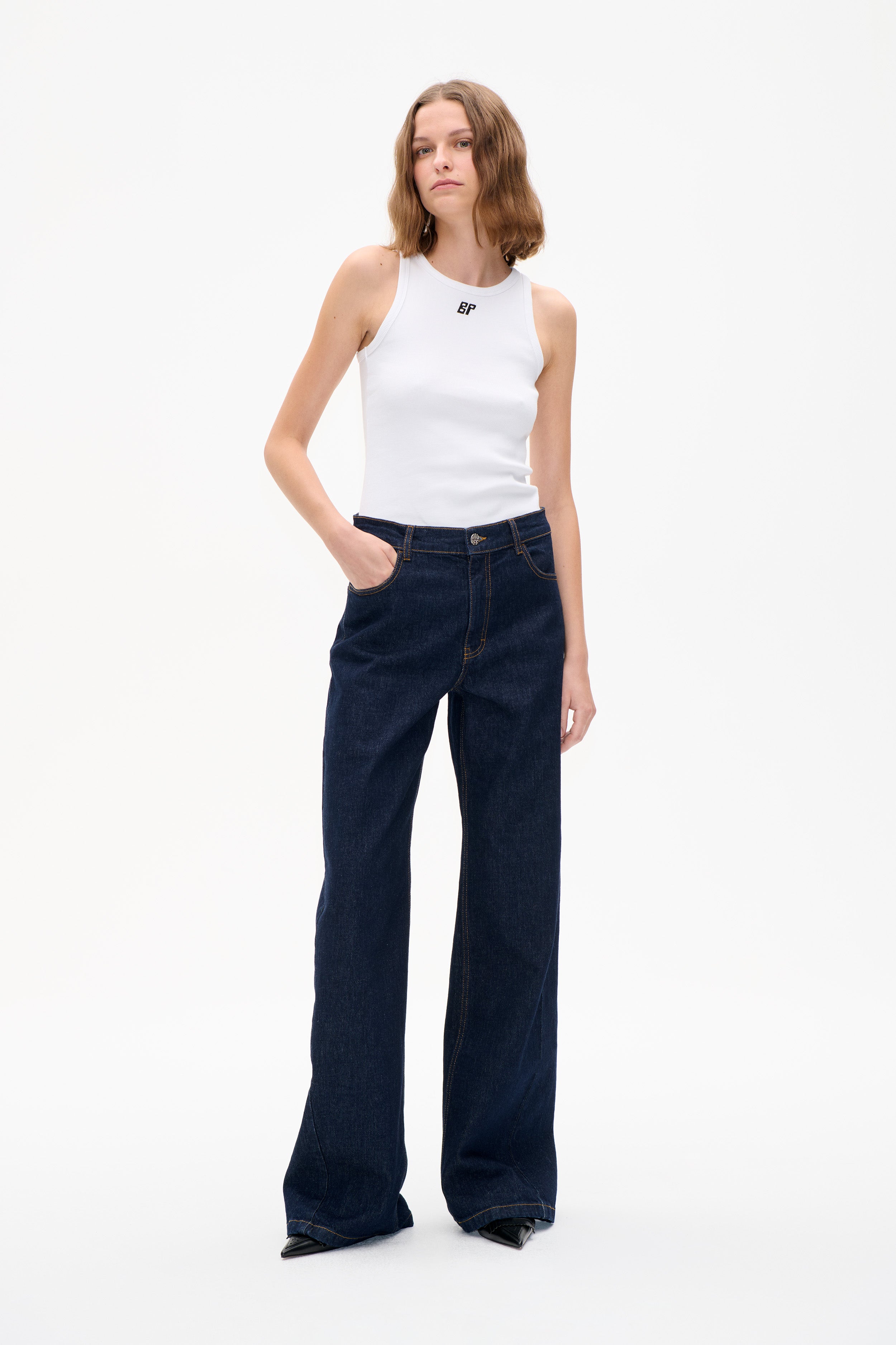Shop Nicette jeans in Denim Rinse | Worldwide Shipping