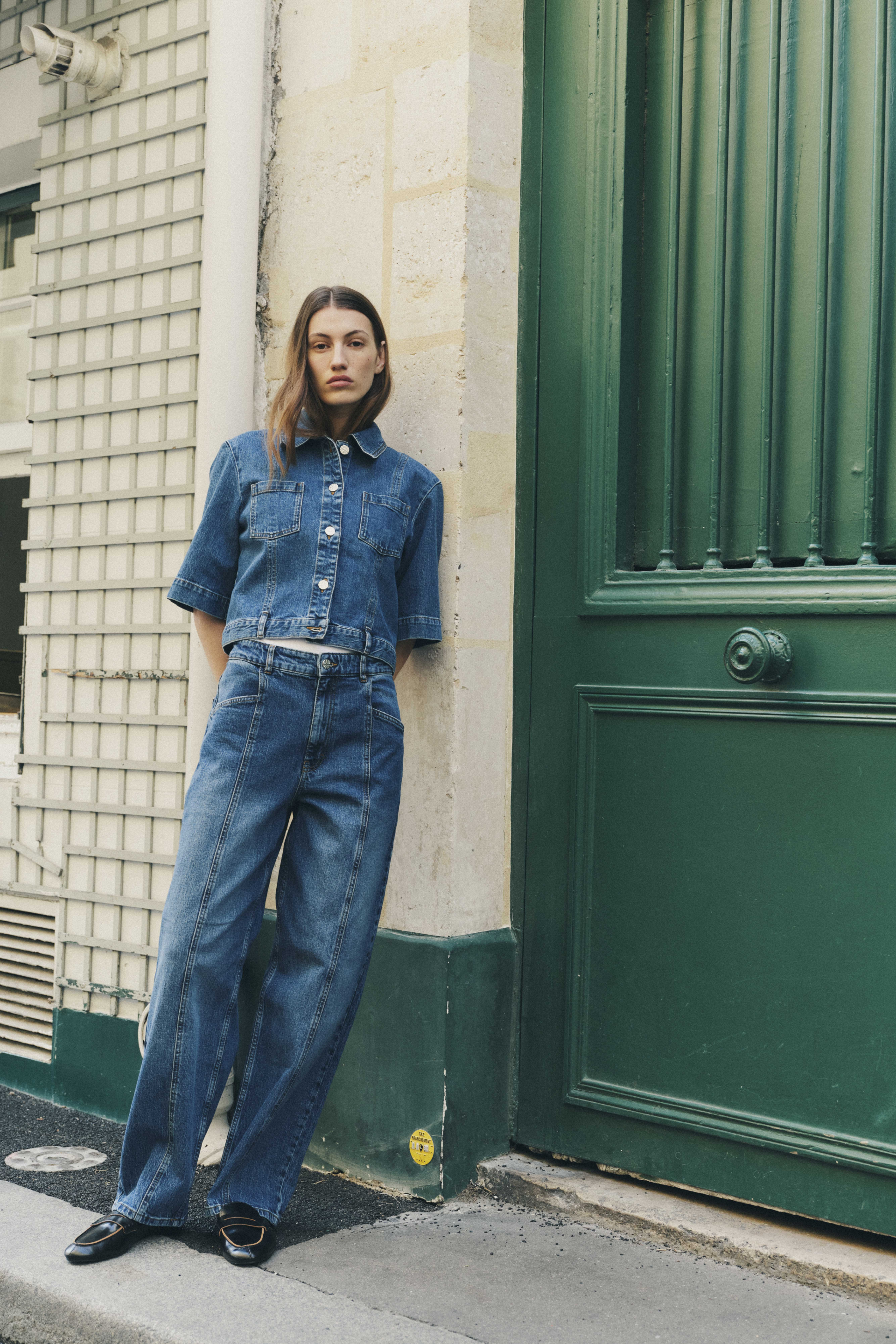 NO 05 | Worn Out Blue 