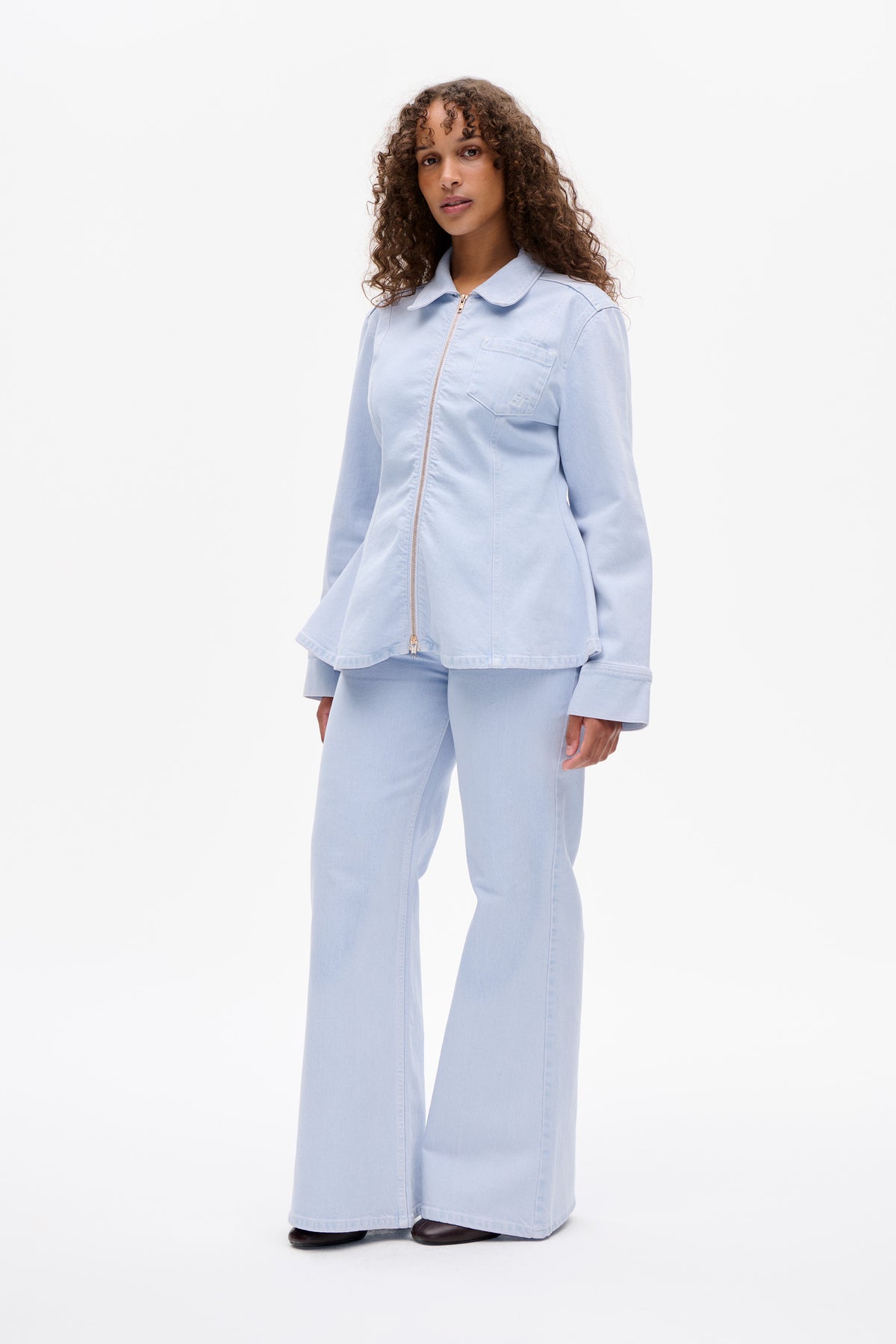 Shop NILEA JEANS in Light Denim Rinse | Fast Delivery