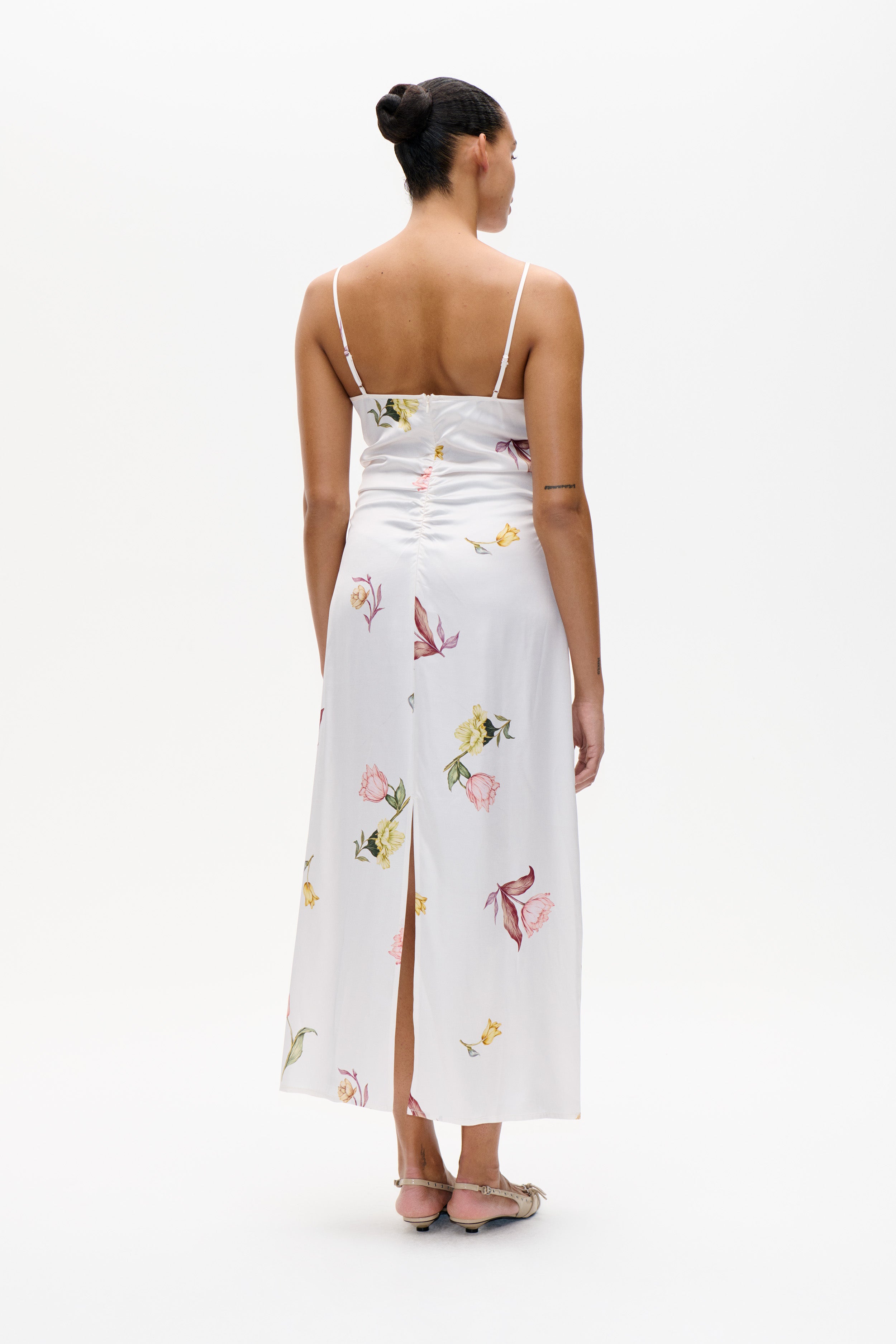 BAUM UND PFERDGARTEN フローラルプリント ロングドレス Shop Dresses from Baum und Pferdgarten | Official Store